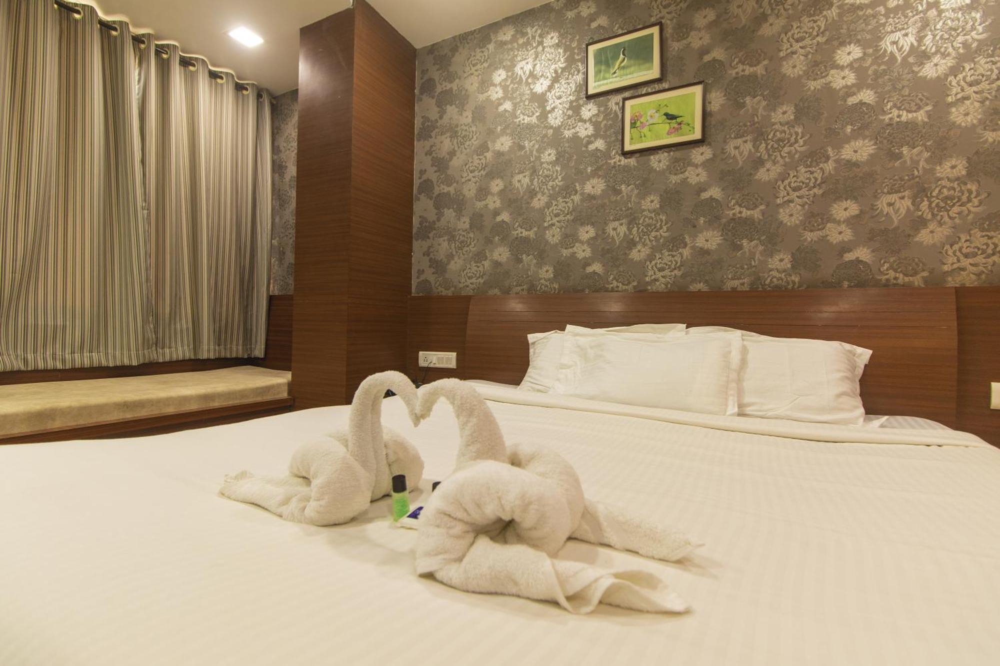 Wow Stayz2 Misty Meadows Pachmarhī Exterior foto